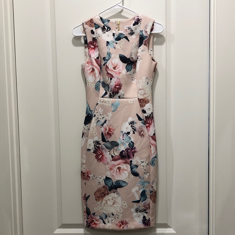 Calvin Klein beautiful Pink Floral Midi Sheath Dress size 2,like new gold zipper